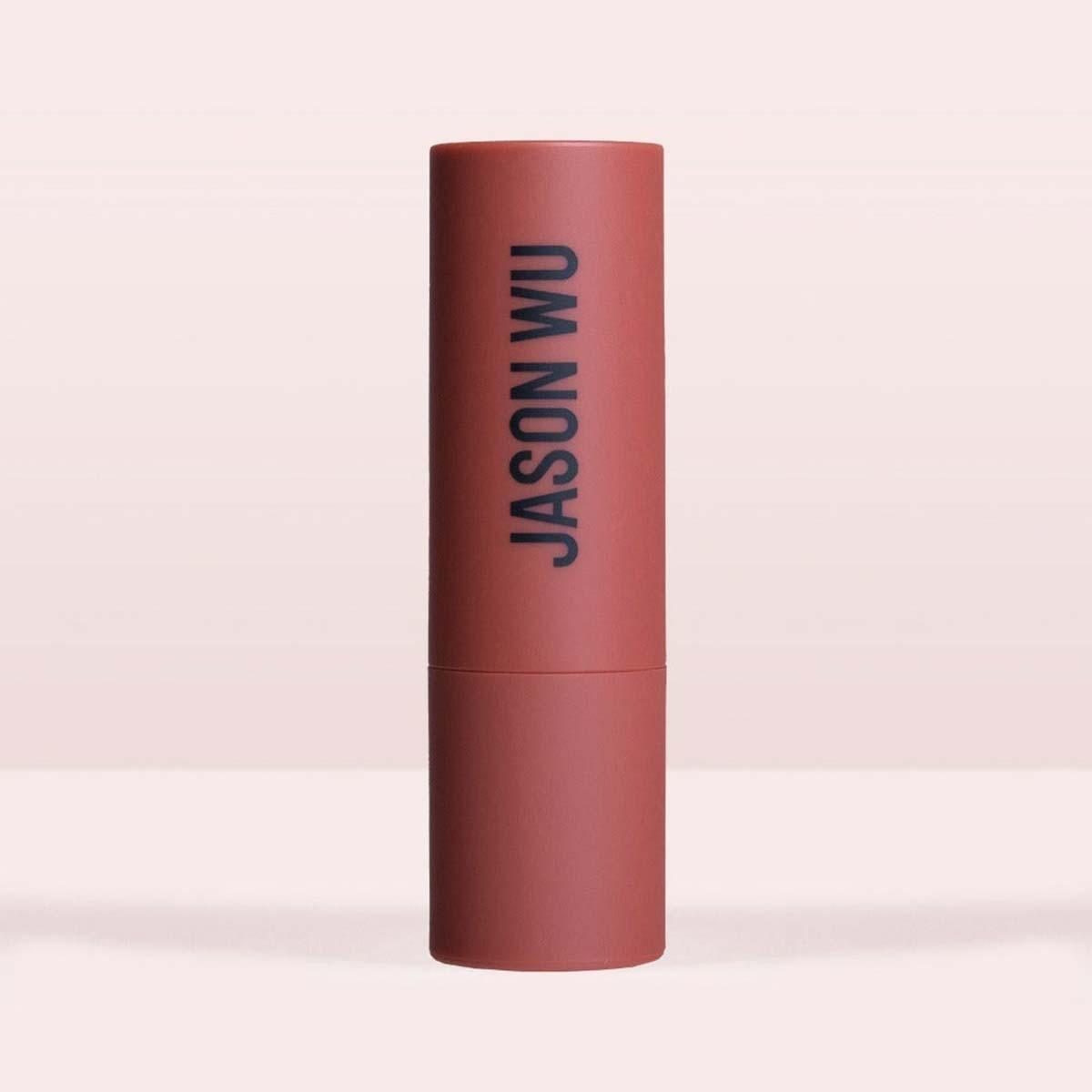 HOT-FLUFF-05-Éclair-Velvet-Lipstick-closed