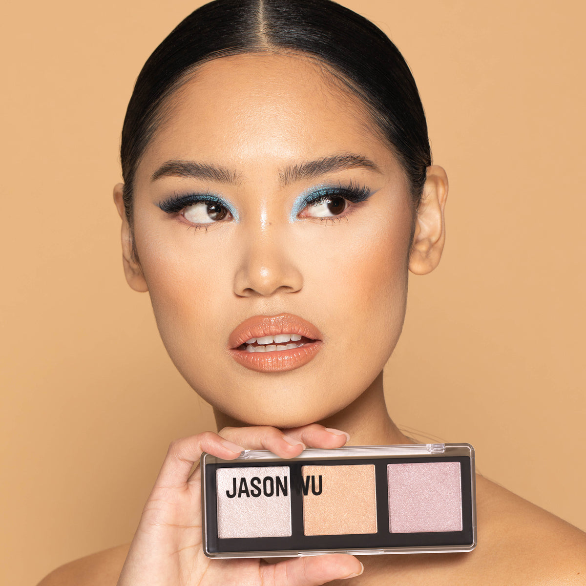 Jason-Wu-Beauty-HIGHLIGHTER-TRIO palette